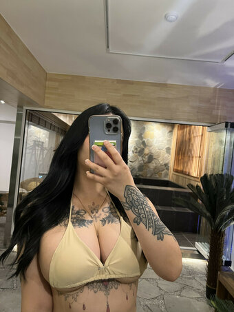 171jun1999 Nude Leaks Photo 10