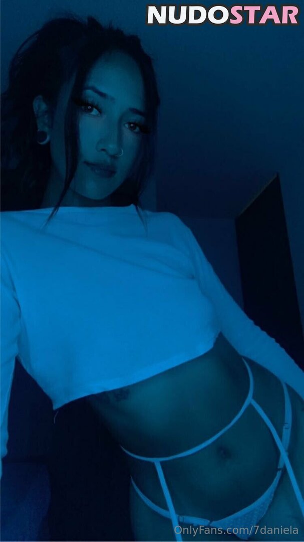22daniela Nude  21