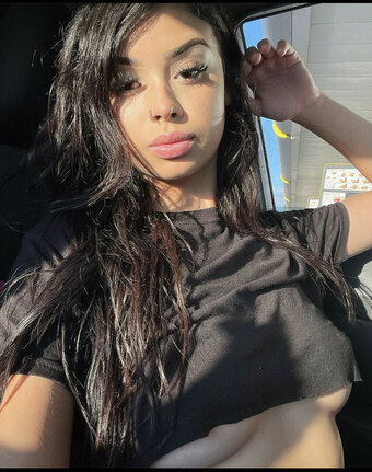 802snbubbles / Sarhay Navarro / mami.navarro / saranavarronava Nude Leaks OnlyFans Photo 1