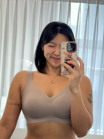 2ee_luda Nude Leaks Photo 12