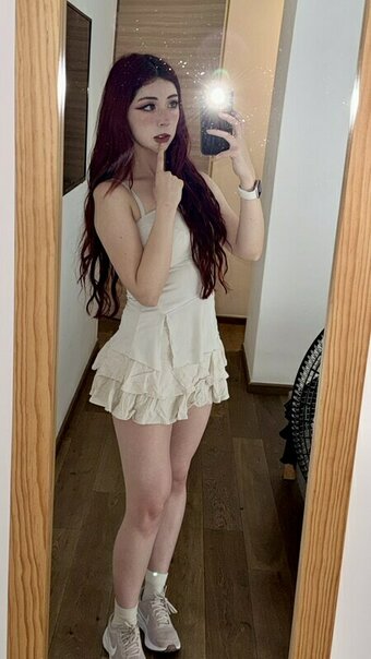 7mitssu / https: Nude Leaks Photo 1
