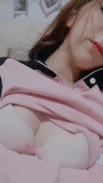 7mitssu / https: Nude Leaks Photo 7