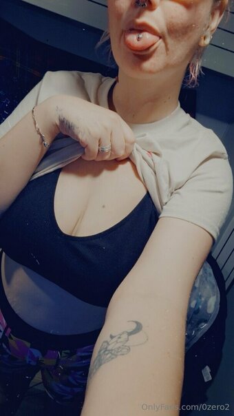 0zero2 Nude Leaks Photo 4
