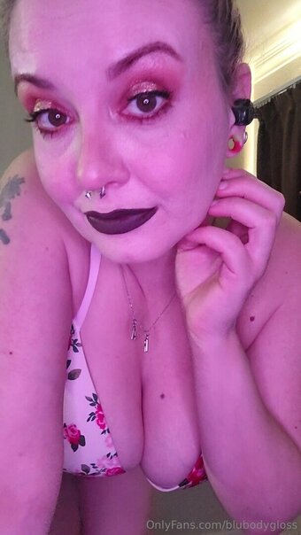 0zero2 Nude Leaks Photo 7