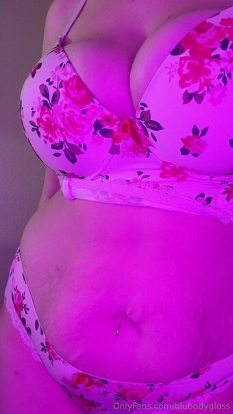 0zero2 Nude Leaks Photo 12