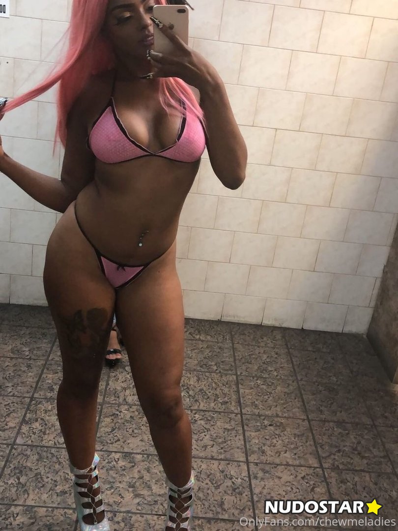 ChewMeLadies Leaked Photo 5