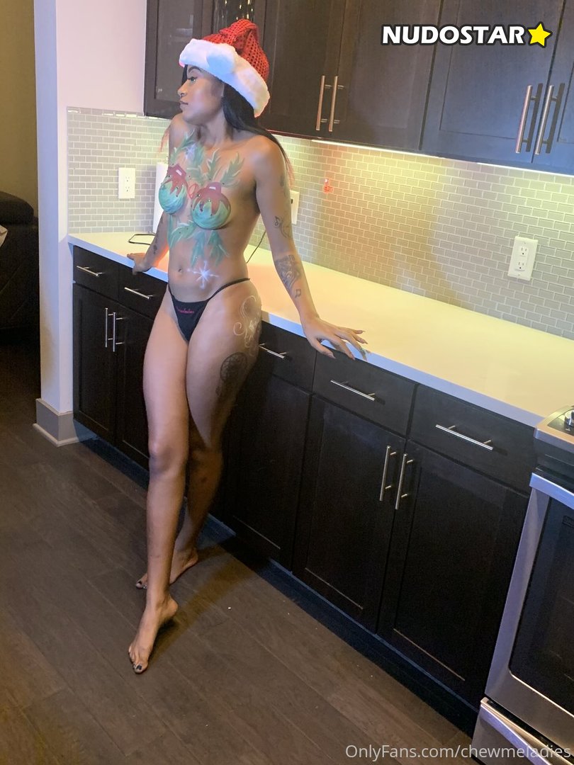 ChewMeLadies Leaked Photo 22