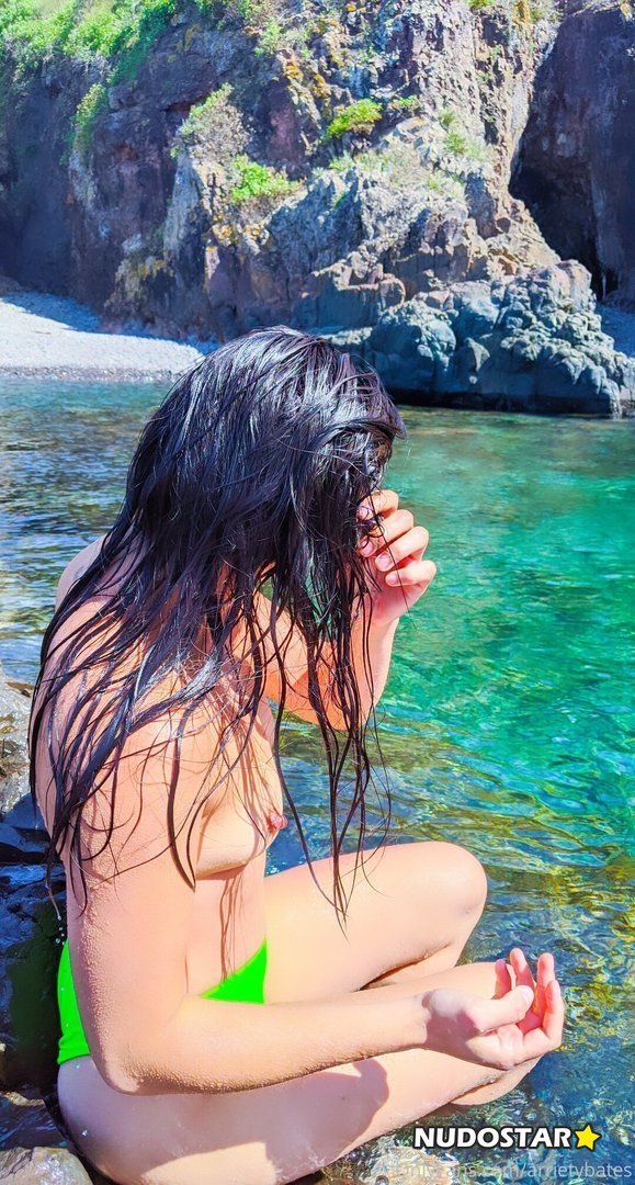 arrietybates Leaked Photo 1