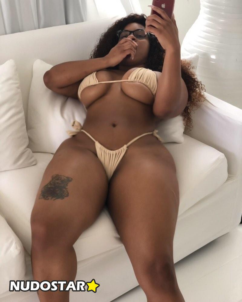 Dominique Chinn Leaked Photo 20