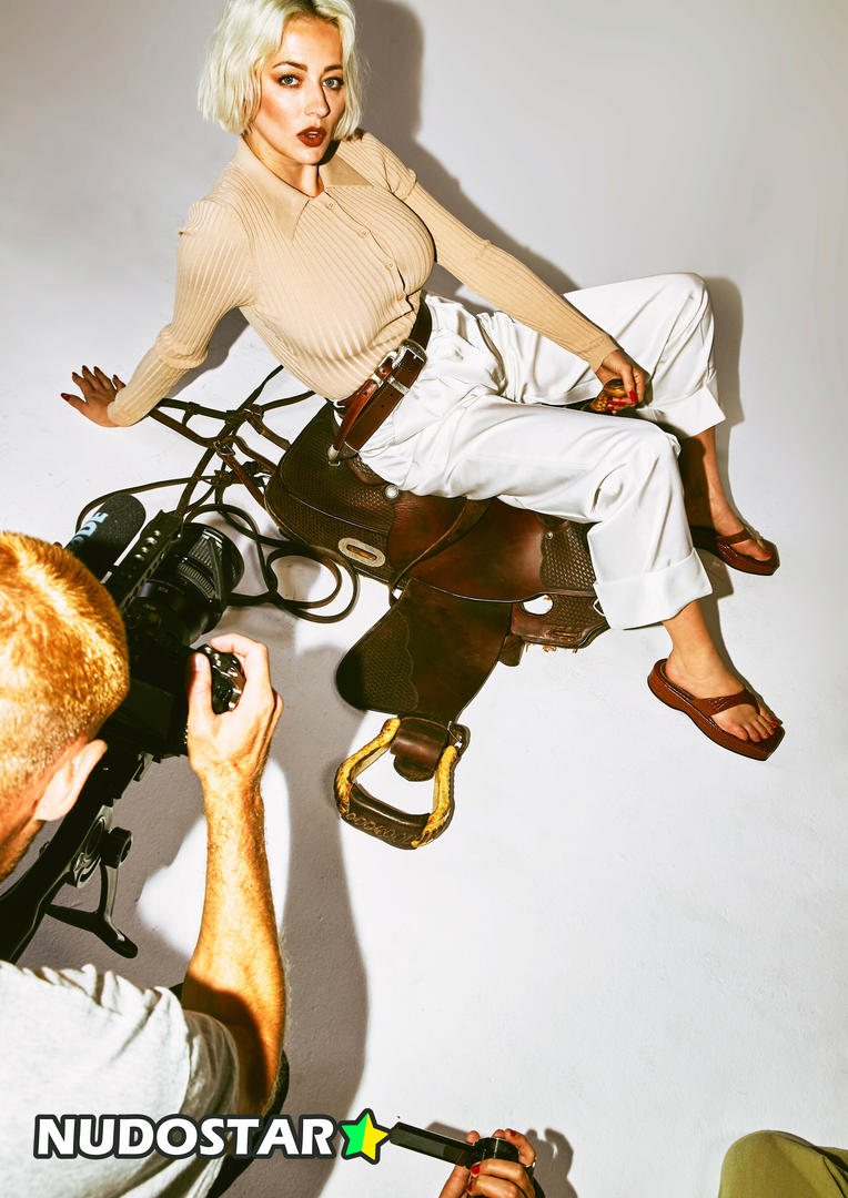 Caroline Vreeland Leaked Photo 5