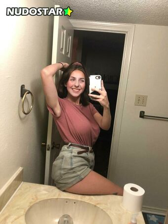 Megan Bitchell / MeganBitchell / lucyskyes / megan.bitchell Nude Leaks OnlyFans Photo 4