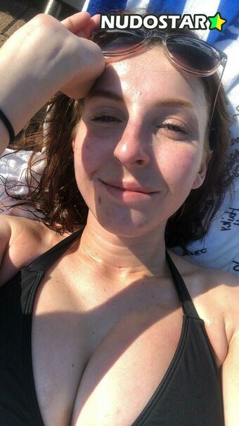 Megan Bitchell / MeganBitchell / lucyskyes / megan.bitchell Nude Leaks OnlyFans Photo 35