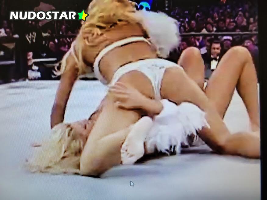 Torrie Wilson Leaked Photo 15