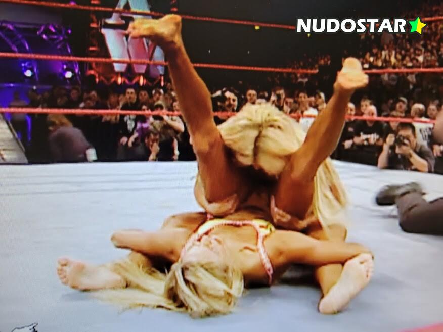 Torrie Wilson Leaked Photo 16