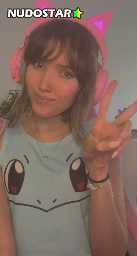 Strawberrygirlkairi Leaked Photo 37