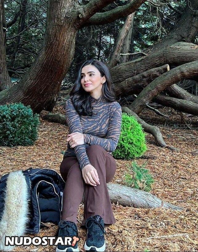 Ankitta Sharma Leaked Photo 18