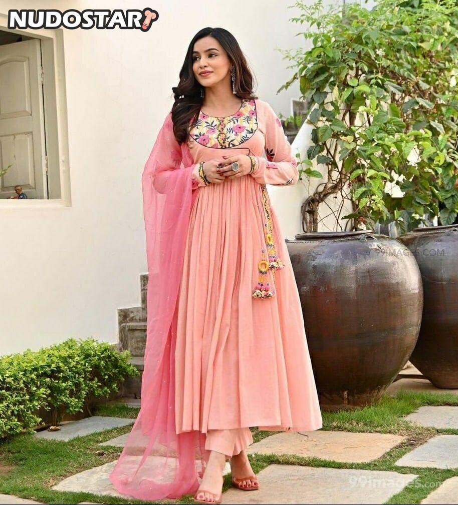 Ankitta Sharma Leaked Photo 27