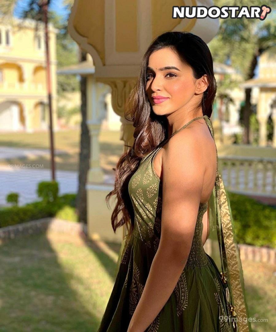 Ankitta Sharma Leaked Photo 29