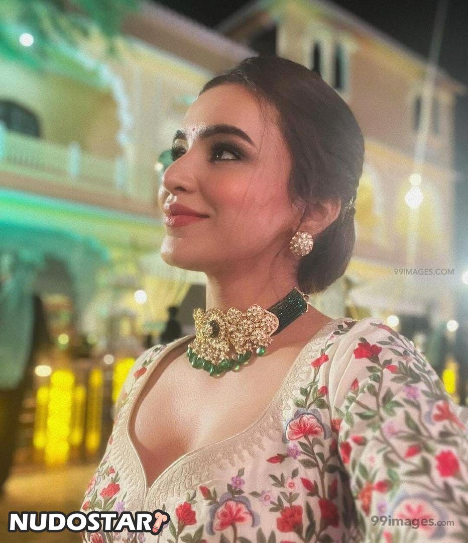 Ankitta Sharma Leaked Photo 41