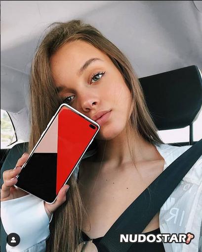 Anna Zak Leaked Photo 10