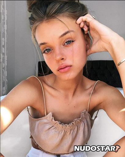 Anna Zak Leaked Photo 46