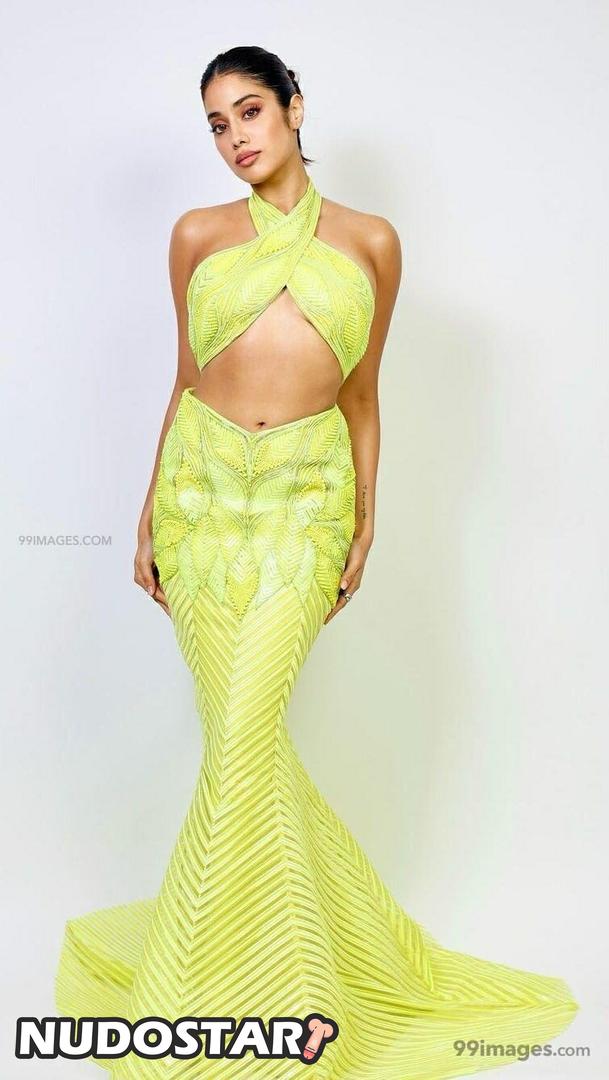 Janhvi Kapoor Leaked Photo 16