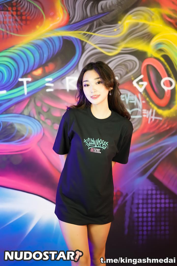 Livy Renata Leaked Photo 19