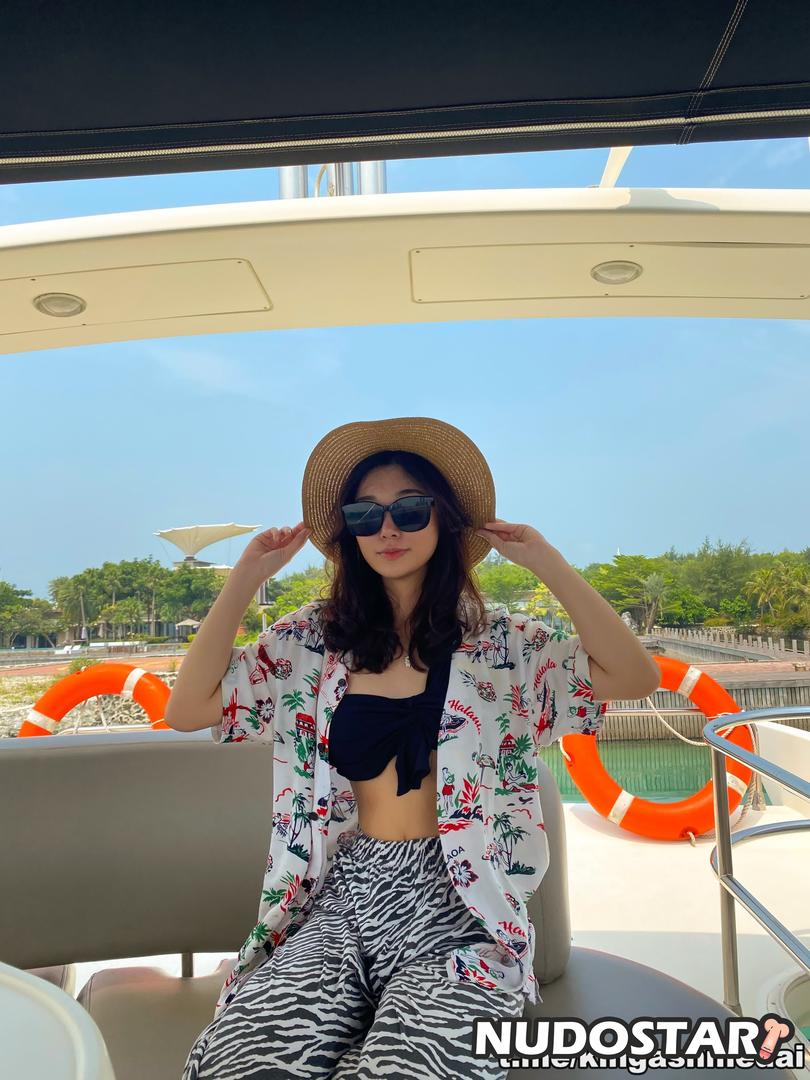 Livy Renata Leaked Photo 32