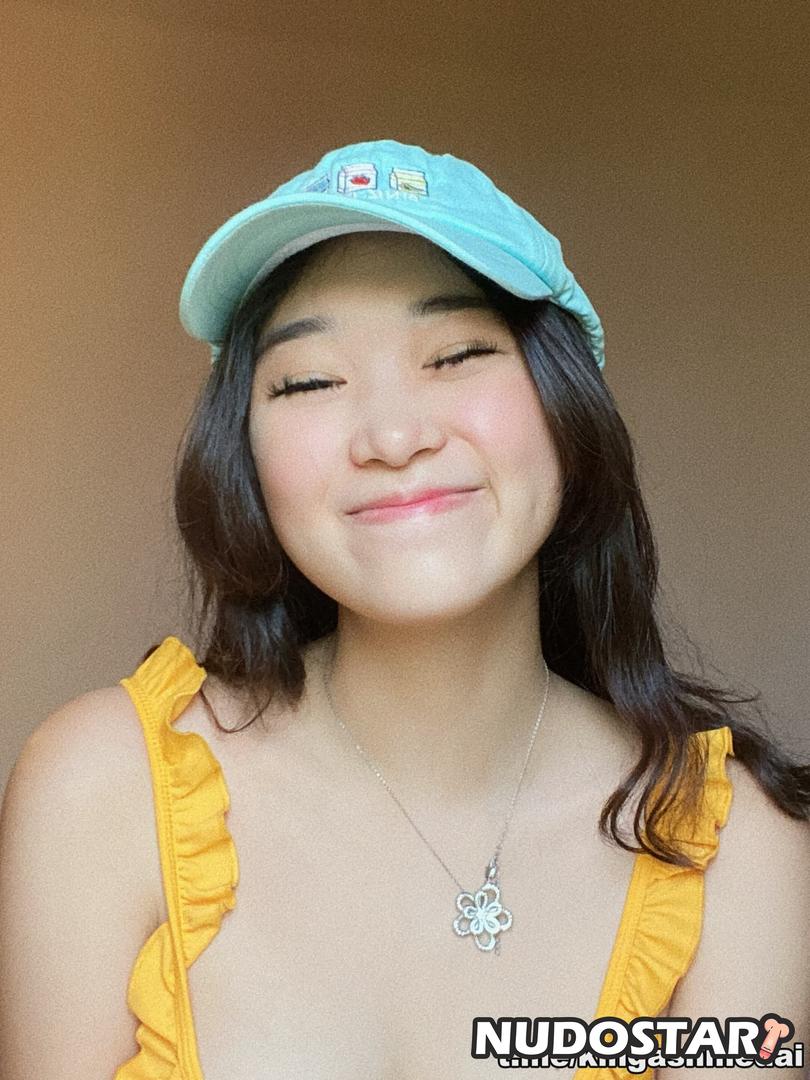 Livy Renata Leaked Photo 43