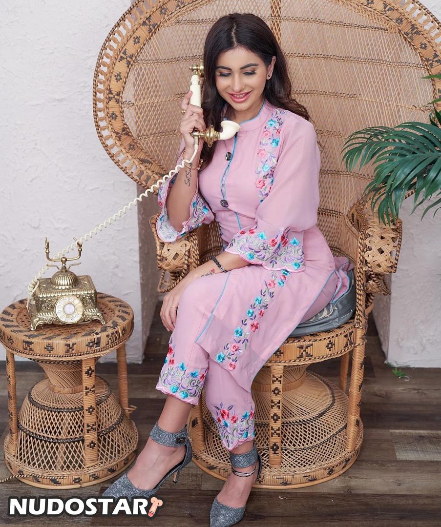 Meetii Kalher Leaked Photo 31