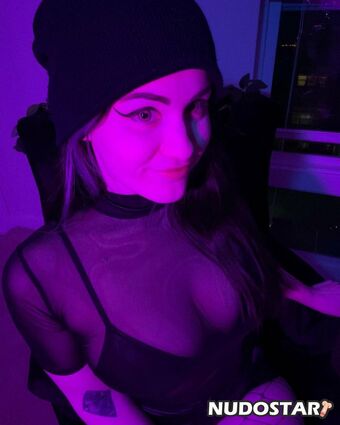 Concealedbones / Margean Nicoleta Ersilia Nude Leaks Photo 2