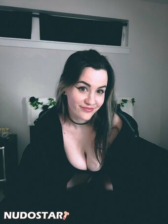 Concealedbones / Margean Nicoleta Ersilia Nude Leaks Photo 7