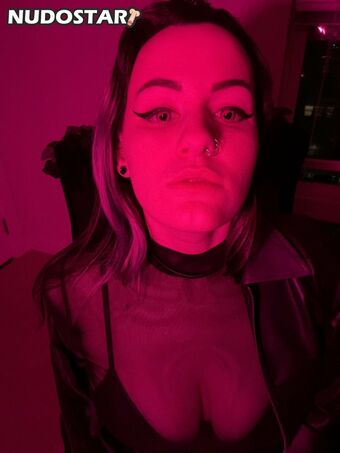 Concealedbones / Margean Nicoleta Ersilia Nude Leaks Photo 27