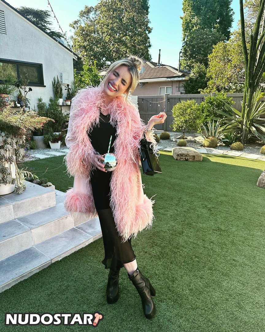 Emma Roberts Leaked Photo 6