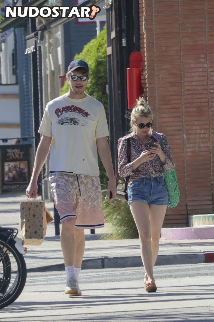 Emma Roberts Leaked Photo 10