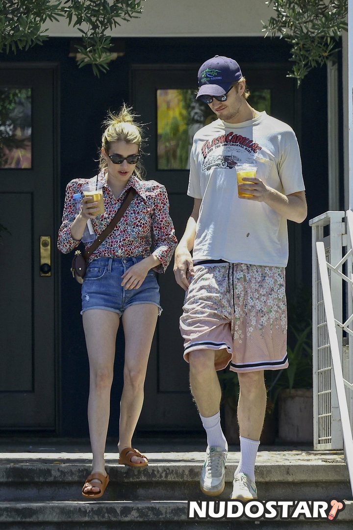 Emma Roberts Leaked Photo 13