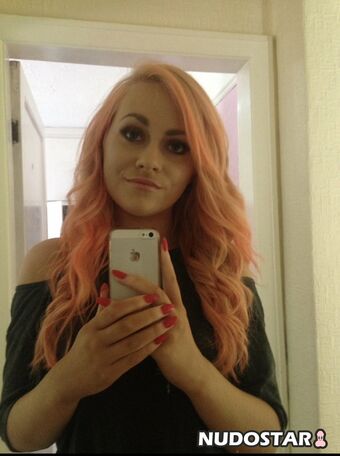 Daisy Simpson / daisysimpson_2 / daisysimpsonexplicit / missdaisy__xo Nude Leaks OnlyFans Photo 24