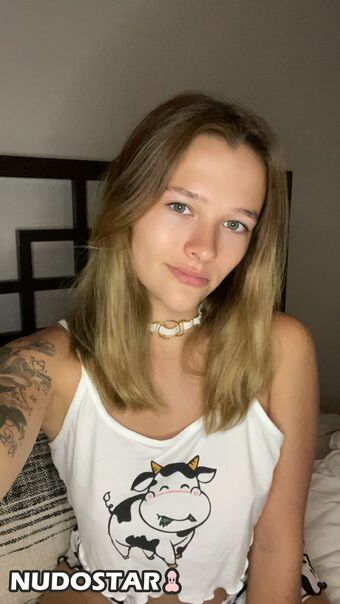 Flowwithsky / feenique / skyflowartist Nude Leaks OnlyFans Photo 15