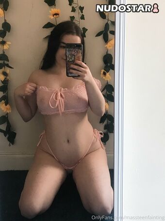 Gothgerms Nude Leaks OnlyFans Photo 18
