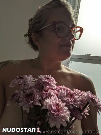 Octogoddess / Miss Devora Moore Nude Leaks OnlyFans Photo 27