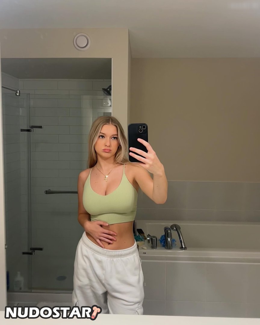 Emmy Welyki Instagram Leaks (17 Photos)