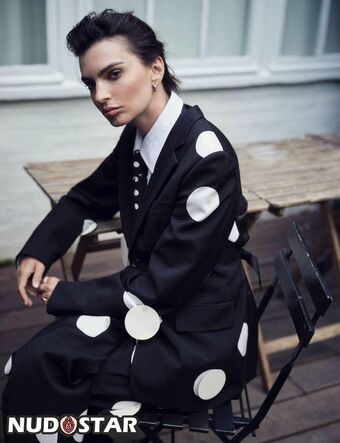 Emily Ratajkowski / Jasmine Asiri / emrata Nude Leaks Photo 166