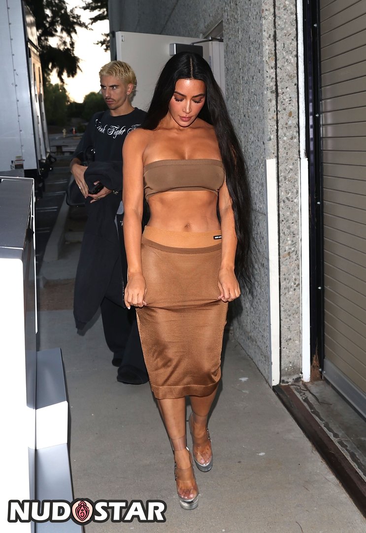 Kim Kardashian Instagram Leaks (15 Photos)