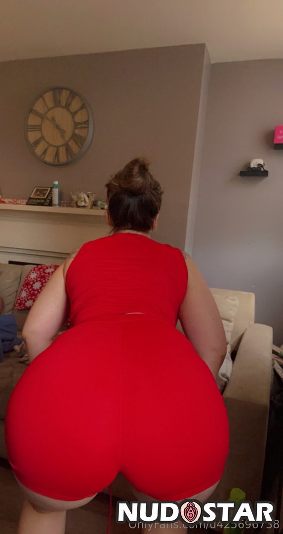 Thick Princess OnlyFans Leaks (17 Photos)