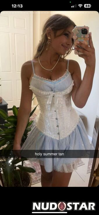 Sara Dobrik / sara.dobrik Nude Leaks Photo 9