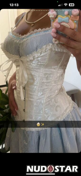 Sara Dobrik / sara.dobrik Nude Leaks Photo 12