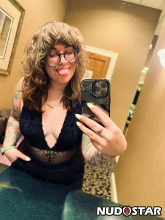 Stepstool Sarah / Meimei / stepstoolsarahx Nude Leaks Photo 36