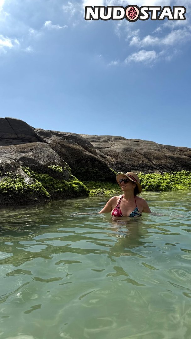 Adriana_Chaia Leaked Photo 16