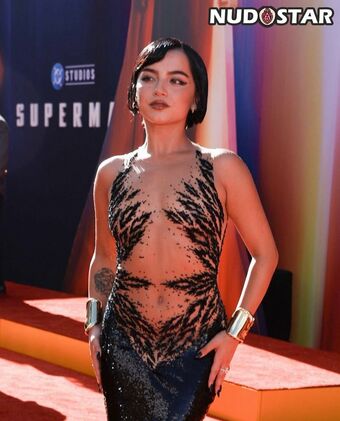 Isabela Merced / isabelamerced Nude Leaks Photo 38