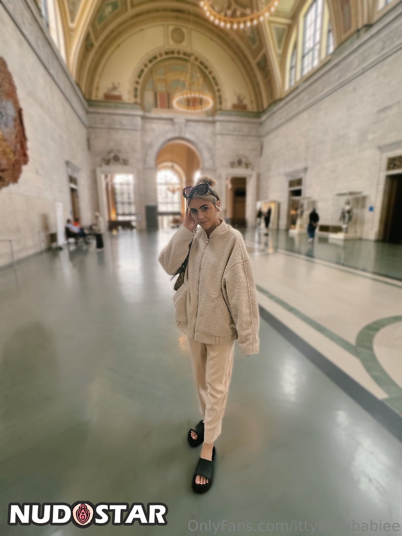 Cloe Laurent – Ittybittybabiee OnlyFans Leaks (15 Photos)